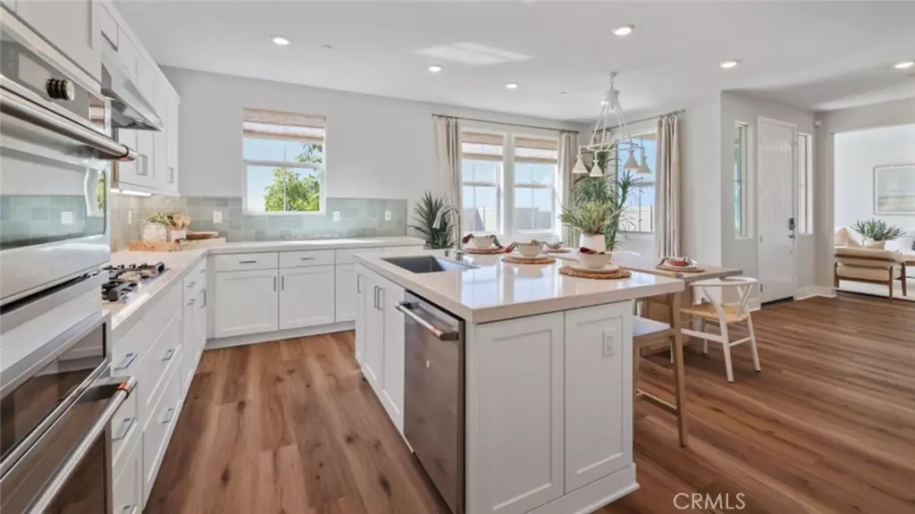 752 Edward Scholle DR, Camarillo, CA 93010