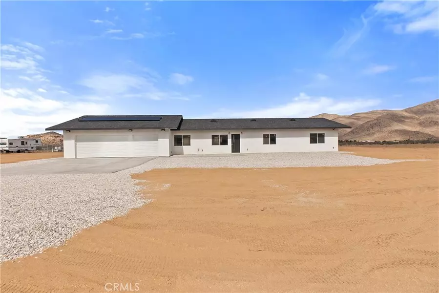 11725 Lagartijo DR, Apple Valley, CA 92308