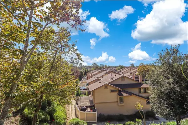 Lake Forest, CA 92630,25272 Birch Grove