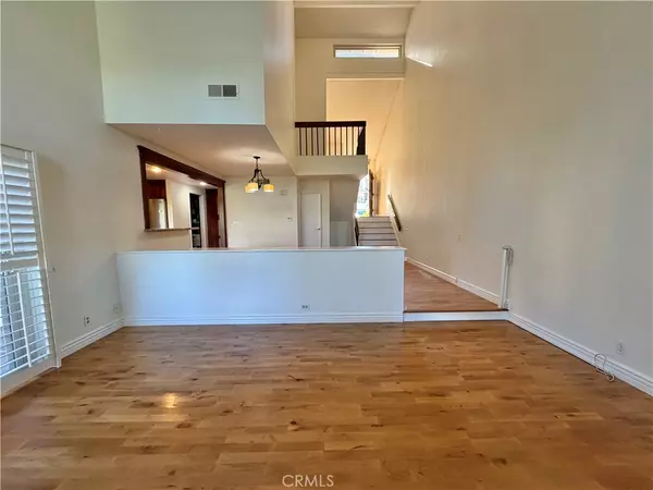 Mission Viejo, CA 92691,26553 Lucinda