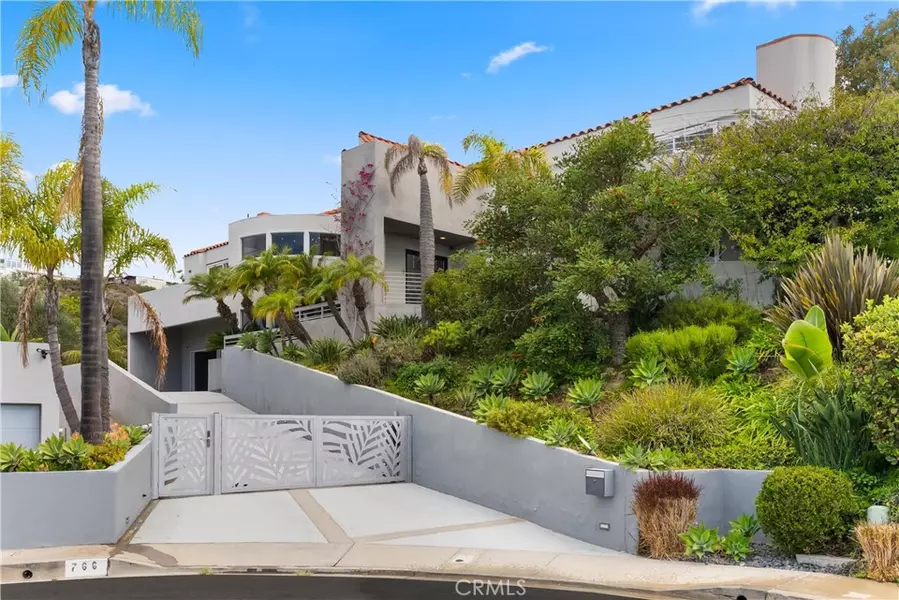766 Pelican Drive, Laguna Beach, CA 92651