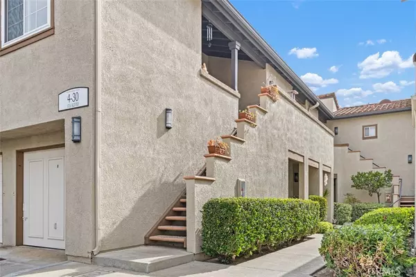 Rancho Santa Margarita, CA 92688,4 Via Alivio