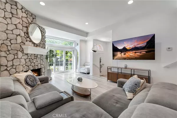 19305 Champion LN, Huntington Beach, CA 92648