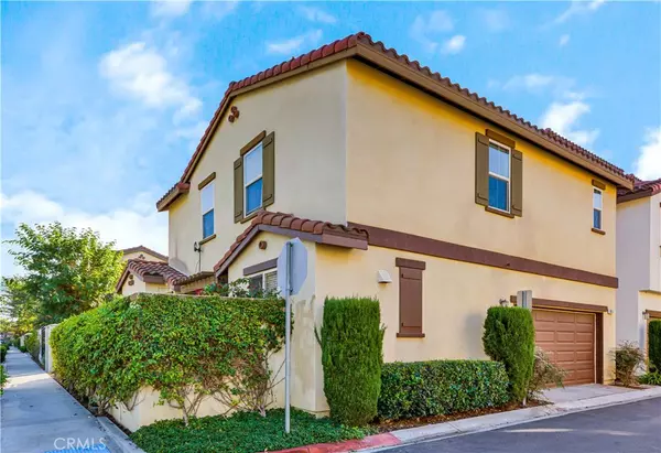 Stanton, CA 90680,8074 Sorrento LN