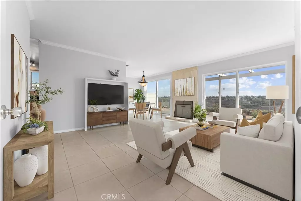 San Diego, CA 92110,2453 Cowley