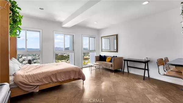 Los Angeles, CA 90012,800 W 1st #2709