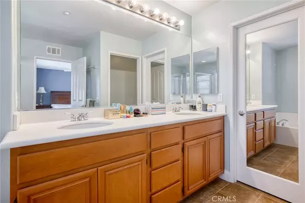 Irvine, CA 92602,50 Sapphire