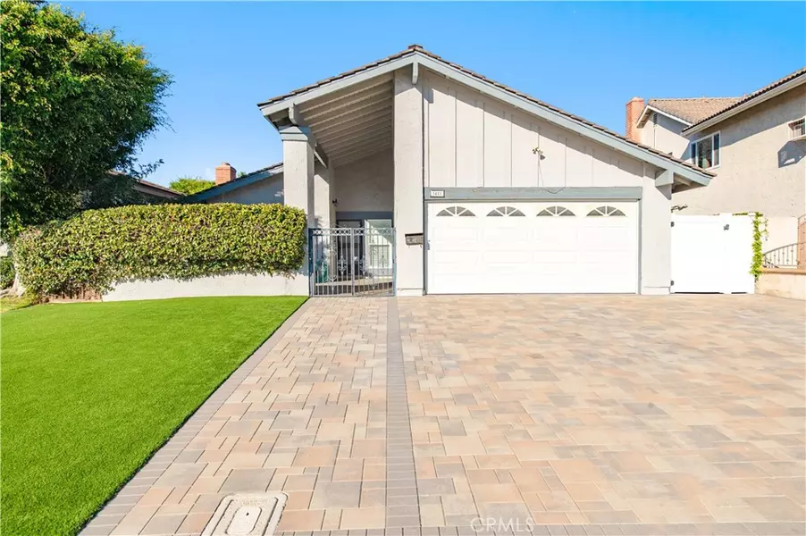 3481 Eboe ST, Irvine, CA 92606