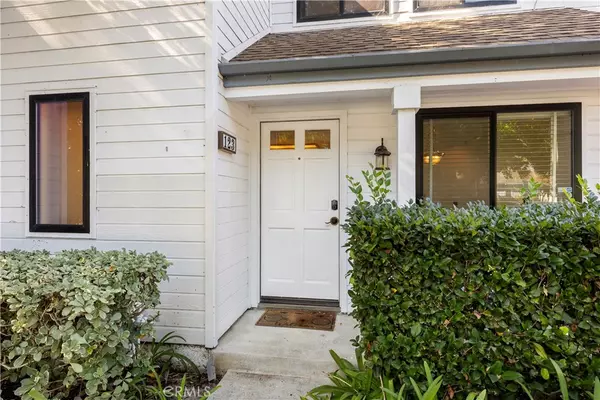 Irvine, CA 92614,123 Fallingstar