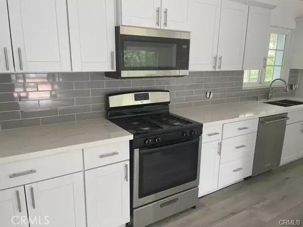 Tustin, CA 92780,12472 Woodlawn AVE