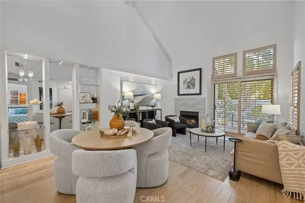 Irvine, CA 92614,83 Briarglen #21