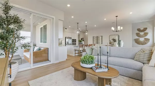 547 Mulligan, Irvine, CA 92618