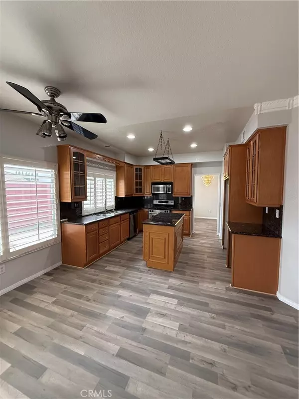 Corona, CA 92879,1310 Parsley