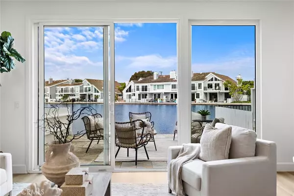 Huntington Beach, CA 92649,16103 Saint Croix