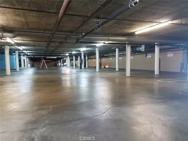 Huntington Beach, CA 92648,18377 Beach Blvd. #211