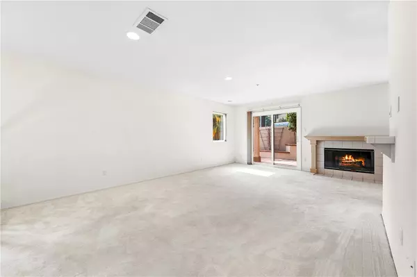 Huntington Beach, CA 92648,18871 Kithira CIR