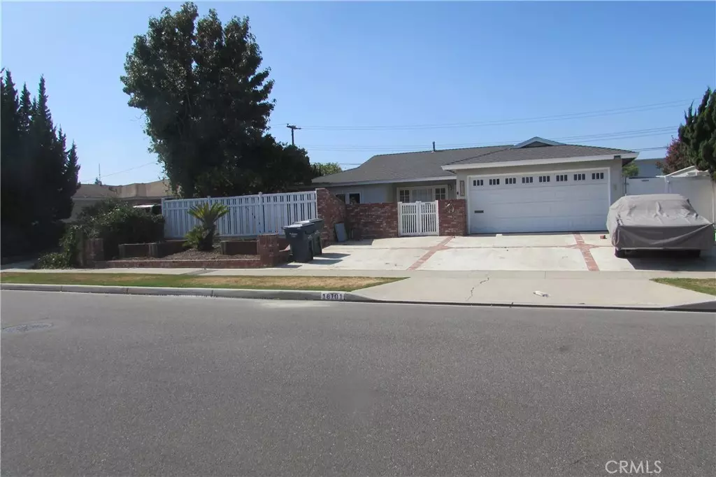 Huntington Beach, CA 92646,18101 Wharton LN