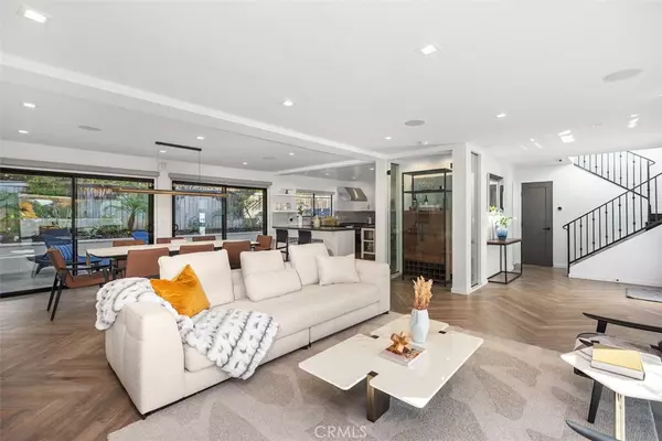 Laguna Beach, CA 92651,2870 Zell DR