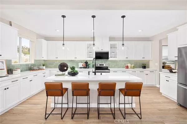 Escondido, CA 92026,2096 Woolem PL