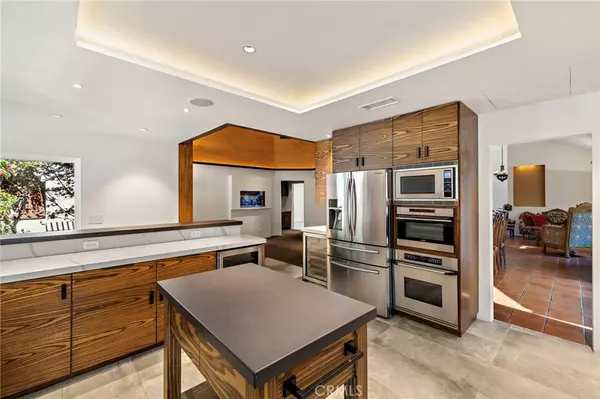 Laguna Niguel, CA 92677,29981 Running Deer LN