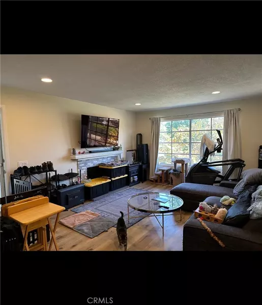 22 Exeter #23, Irvine, CA 92612
