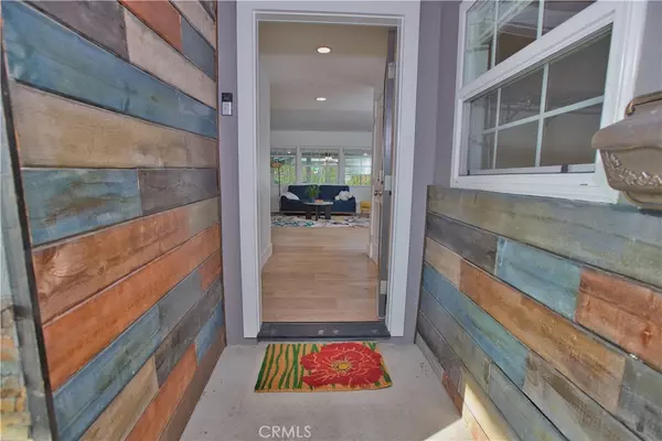 Huntington Beach, CA 92647,6091 DUNDEE DR