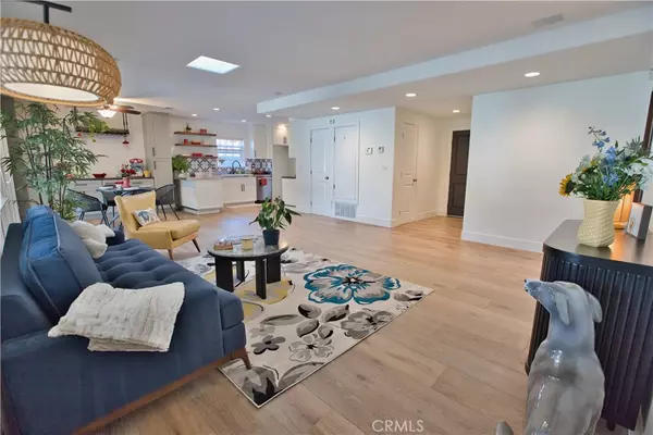 Huntington Beach, CA 92647,6091 DUNDEE DR