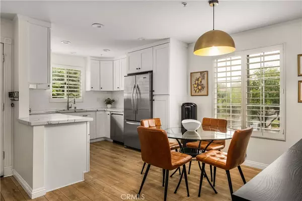 Orange, CA 92869,181 S Cross Creek RD