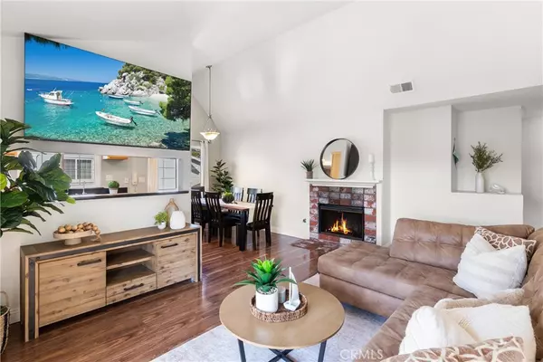 Huntington Beach, CA 92648,7841 Essex Drive #201