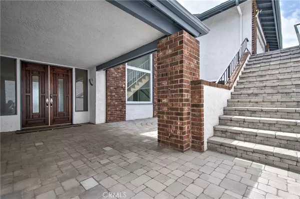 Orange, CA 92869,1658 N Hunters