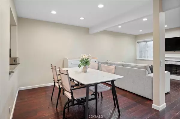 Irvine, CA 92614,5 Foxhollow