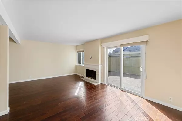 Irvine, CA 92614,5 Foxhollow