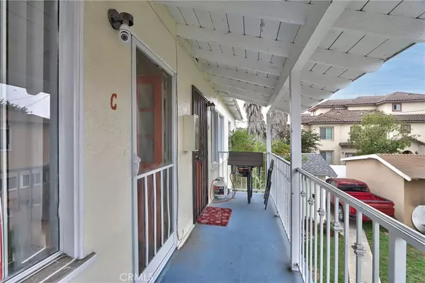 Fullerton, CA 92832,230 W Knepp AVE