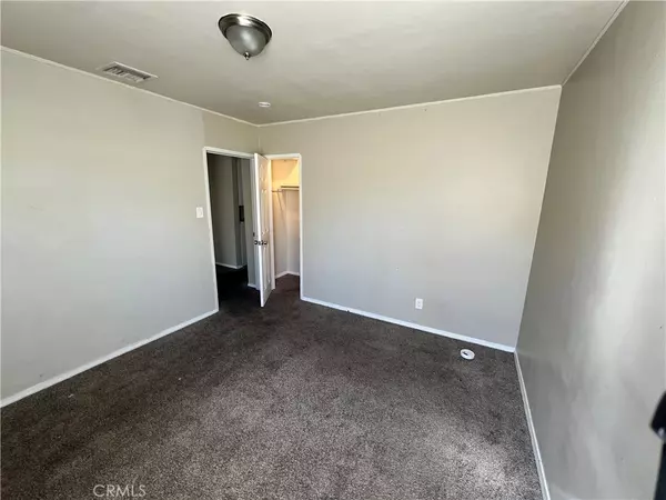 Los Angeles, CA 90047,1500 W 96th