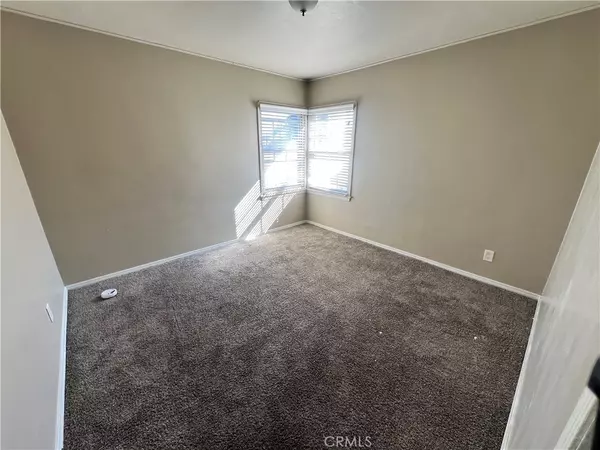 Los Angeles, CA 90047,1500 W 96th