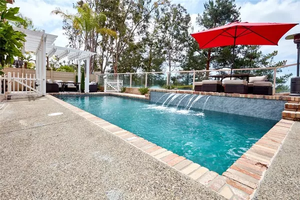 8 Via Anadeja, Rancho Santa Margarita, CA 92688