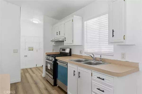 Bakersfield, CA 93314,14035 Rosedale #83