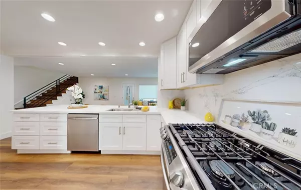 Lakewood, CA 90712,5672 Pepperwood