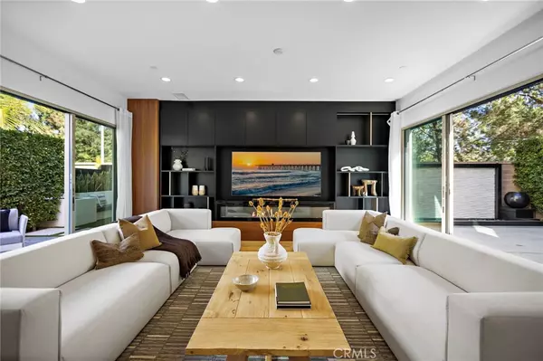 51 Fenway, Irvine, CA 92620