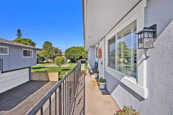 Huntington Beach, CA 92649,16442 Poco