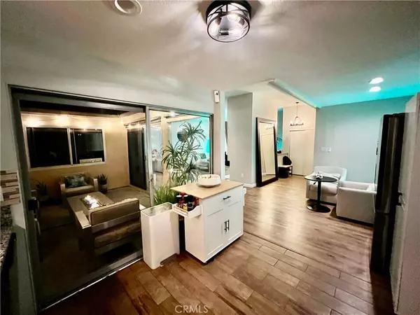 Irvine, CA 92612,66 Seton RD