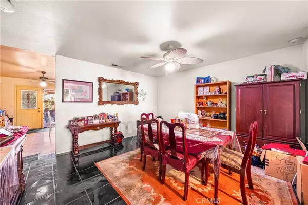 San Bernardino, CA 92408,1584 E Davidson ST