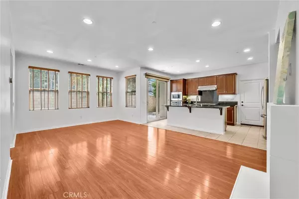 Irvine, CA 92618,65 Sacred Path