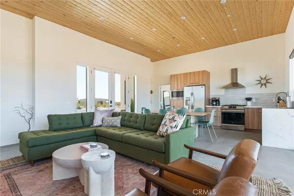 Joshua Tree, CA 92252,64225 Orion