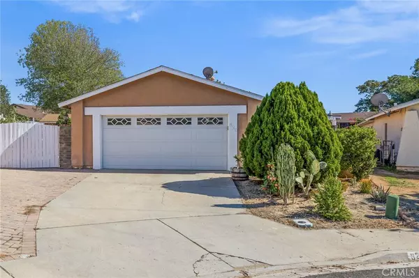 820 Cozy Court, Fallbrook, CA 92028