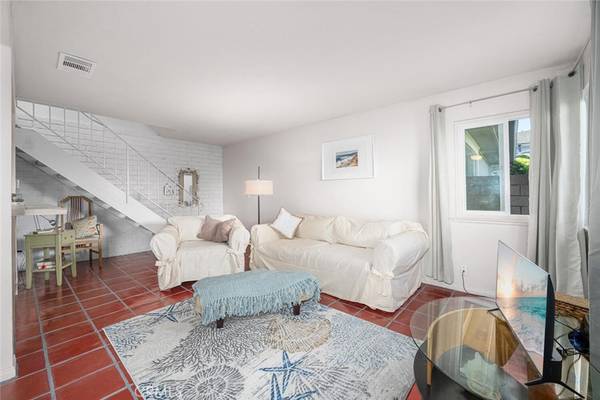 16393 Del Oro #123, Huntington Beach, CA 92649