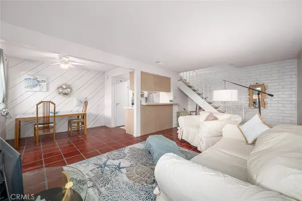 Huntington Beach, CA 92649,16393 Del Oro #123