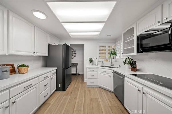 Fountain Valley, CA 92708,17384 Oak ST