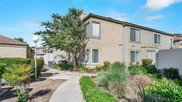 47 Town And Country, Pomona, CA 91766
