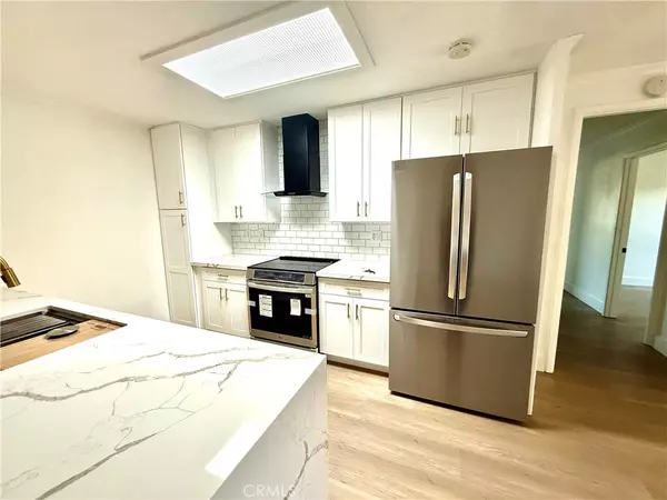 Aliso Viejo, CA 92656,23376 Via San Miguel